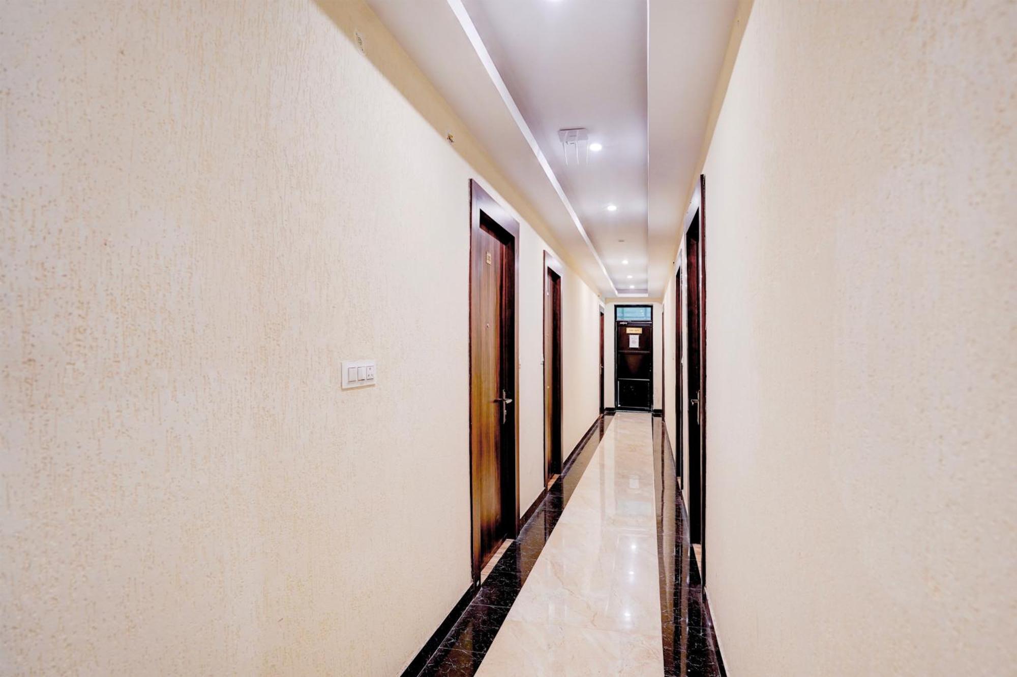 Hotel Collection O Golapar Haldwani Kāthgodām Exterior foto